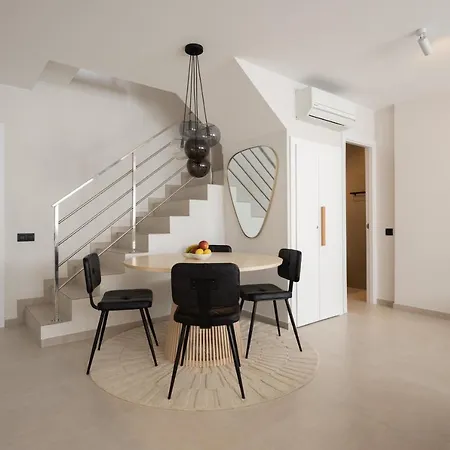 Homeforguest Bright Duplex By Canteras Apartment *