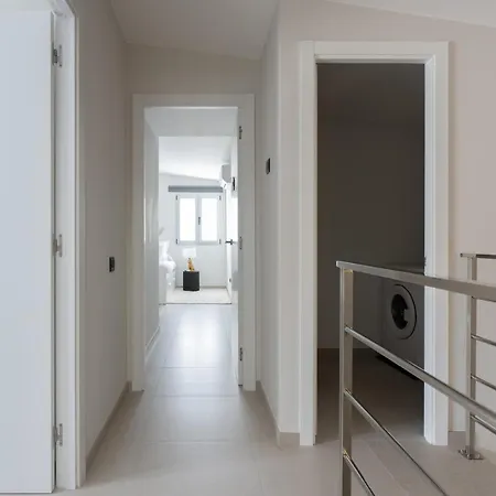 Apartment Homeforguest Bright Duplex By Canteras *