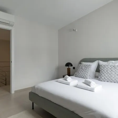Homeforguest Bright Duplex By Canteras Apartment