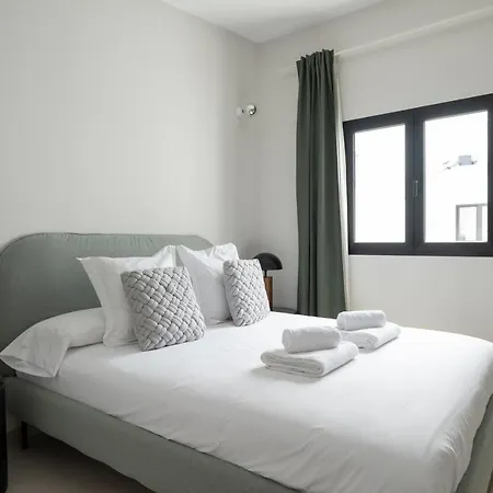 Apartment Homeforguest Bright Duplex By Canteras *