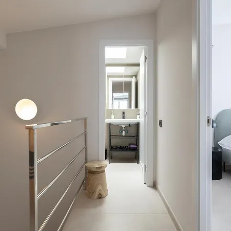 Homeforguest Bright Duplex By Canteras Apartment